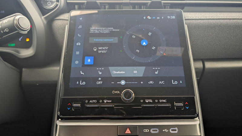 Photo 18 de l'offre de Lexus LBX 2WD Business à 31998€ chez Carlyss automobiles Vitré