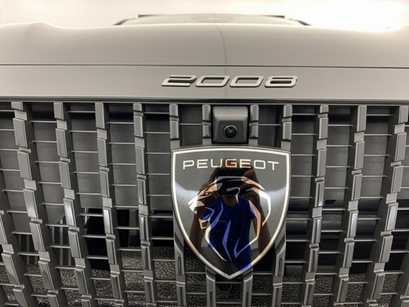 Photo 17 de l'offre de PEUGEOT 2008 Hybrid 145 e-DCS6 GT à 26158€ chez Carlyss automobiles Vitré