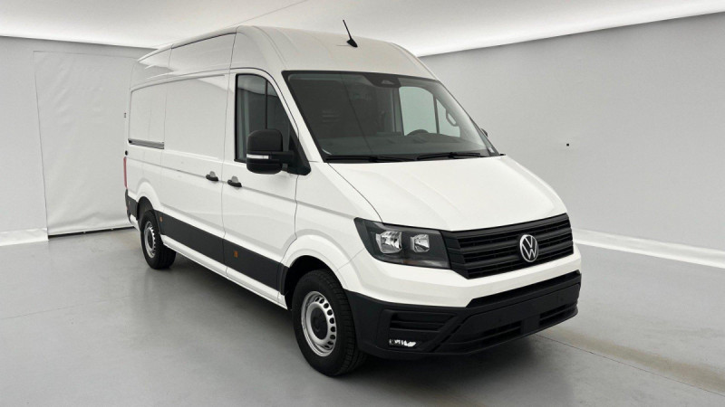 Photo 1 de l'offre de VOLKSWAGEN Crafter VAN 35 L3H3 2.0 TDI 140 CH BUSINESS à 35037€ chez Carlyss automobiles Vitré