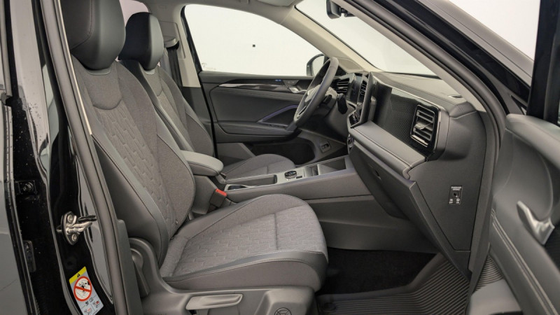 Photo 7 de l'offre de VOLKSWAGEN TIGUAN NOUVEAU 1.5 eTSI 150CV DSG7 LIFE PLUS à 39498€ chez Carlyss automobiles Vitré