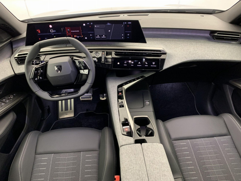 Photo 14 de l'offre de PEUGEOT 3008 Hybrid 145 e-DCS6 GT à 32958€ chez Carlyss automobiles Vitré