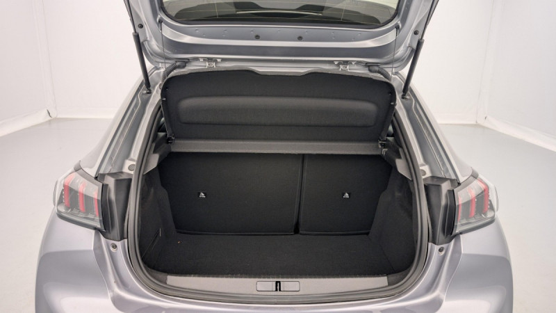 Photo 11 de l'offre de PEUGEOT 208 PureTech 100 S&S BVM6 Allure Pack à 16622€ chez Carlyss automobiles Vitré