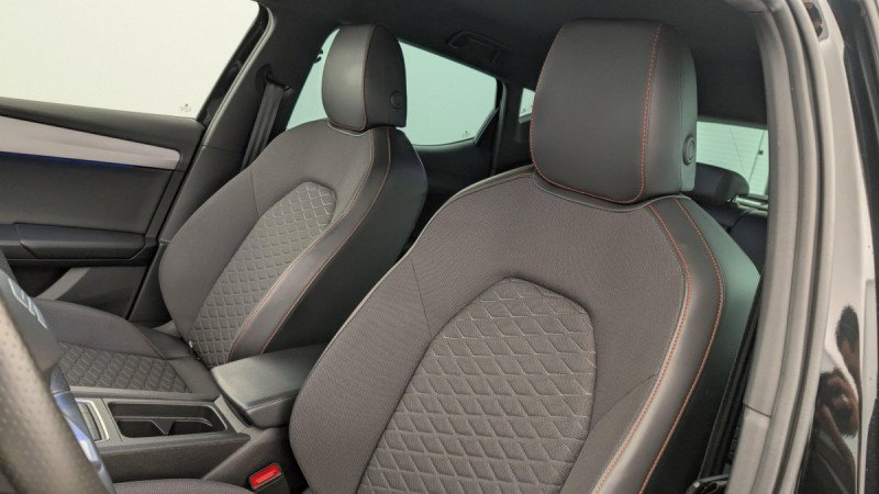 Photo 16 de l'offre de SEAT Leon E-HYBRID 204 CH DSG6 FR à 22143€ chez Carlyss automobiles Vitré