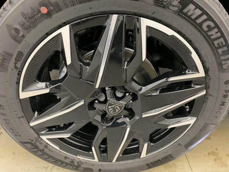 Photo 22 de l'offre de PEUGEOT 3008 Hybrid 145 e-DCS6 GT à 32568€ chez Carlyss automobiles Vitré