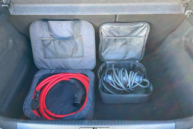 Photo 9 de l'offre de PEUGEOT 208 ELECTRIQUE 50 KWH 136CH ALLURE à 17811€ chez Carlyss automobiles Vitré