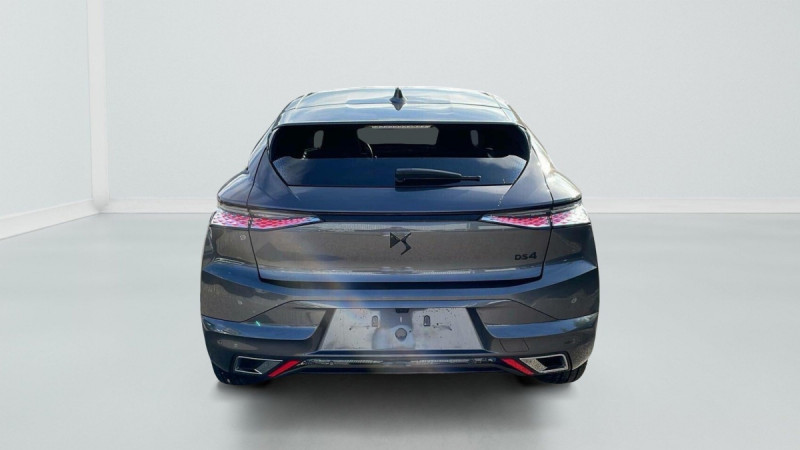 Photo 6 de l'offre de DS DS4 PureTech 130 EAT8 Performance Line+ à 22315€ chez Carlyss automobiles Vitré