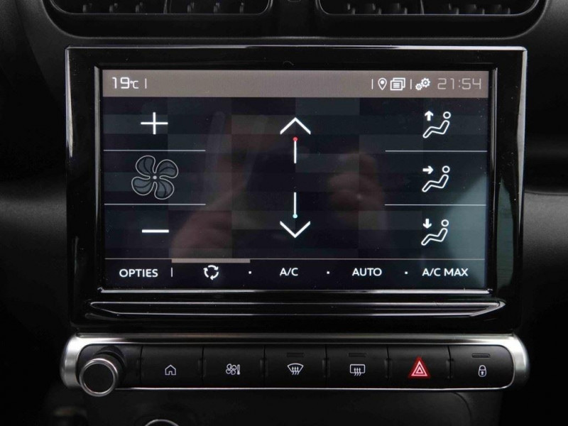 Photo 10 de l'offre de CITROEN C3 Aircross 1.2 T 130 EAT6 MAX à 19301€ chez Carlyss automobiles Vitré