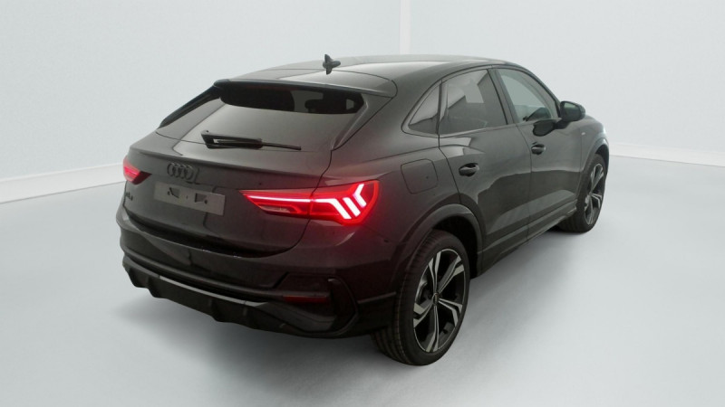 Photo 7 de l'offre de AUDI Q3 Sportback 35 TDI 150 ch S tronic 7 S line plus à 47998€ chez Carlyss automobiles Vitré