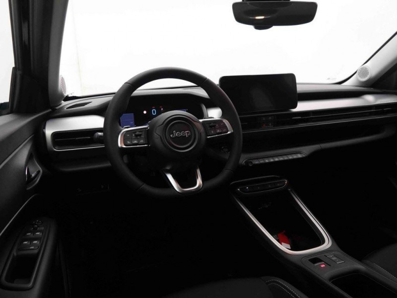 Photo 7 de l'offre de Jeep Avenger 1.2 MHEV 110 DCT6 Altitude à 27502€ chez Carlyss automobiles Vitré