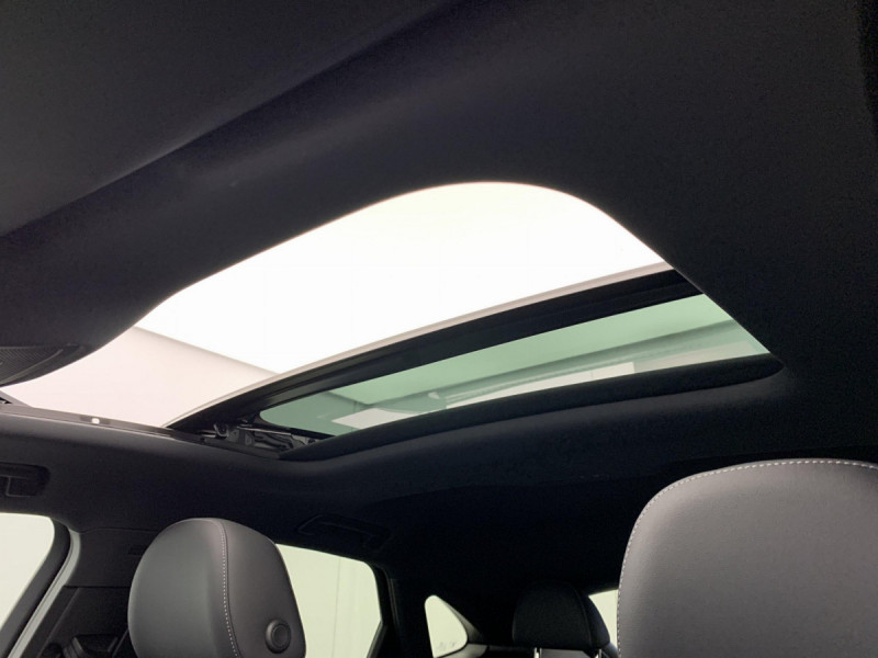 Photo 21 de l'offre de AUDI Q3 Sportback 35 TDI 150 ch S tronic 7 S line à 48598€ chez Carlyss automobiles Vitré