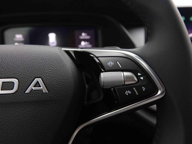 Photo 21 de l'offre de SKODA Octavia 1.5 TSi 116 MHEV DSG Combi MY25 Edition à 30893€ chez Carlyss automobiles Vitré