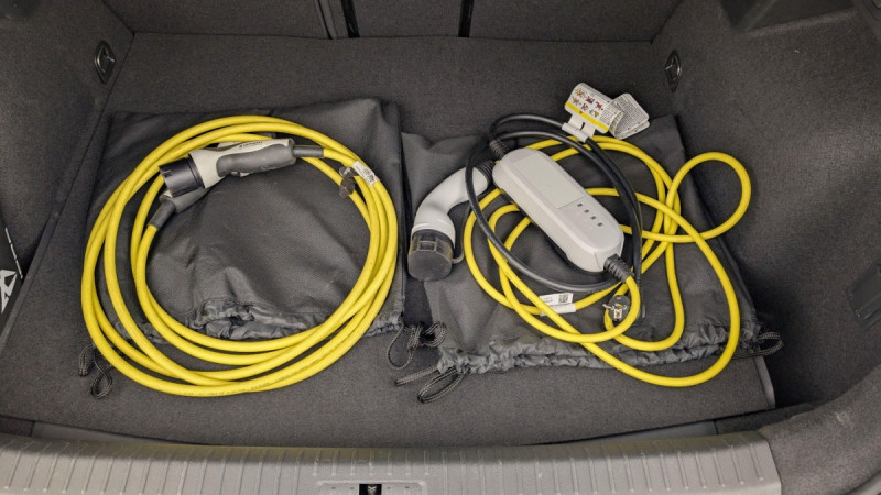 Photo 20 de l'offre de CUPRA Formentor 1.4 e-HYBRID 204 ch DSG6 V à 28088€ chez Carlyss automobiles Vitré