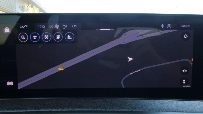 Photo 5 de l'offre de PEUGEOT 3008 Hybrid 145 e-DCS6 Allure à 33398€ chez Carlyss automobiles Vitré