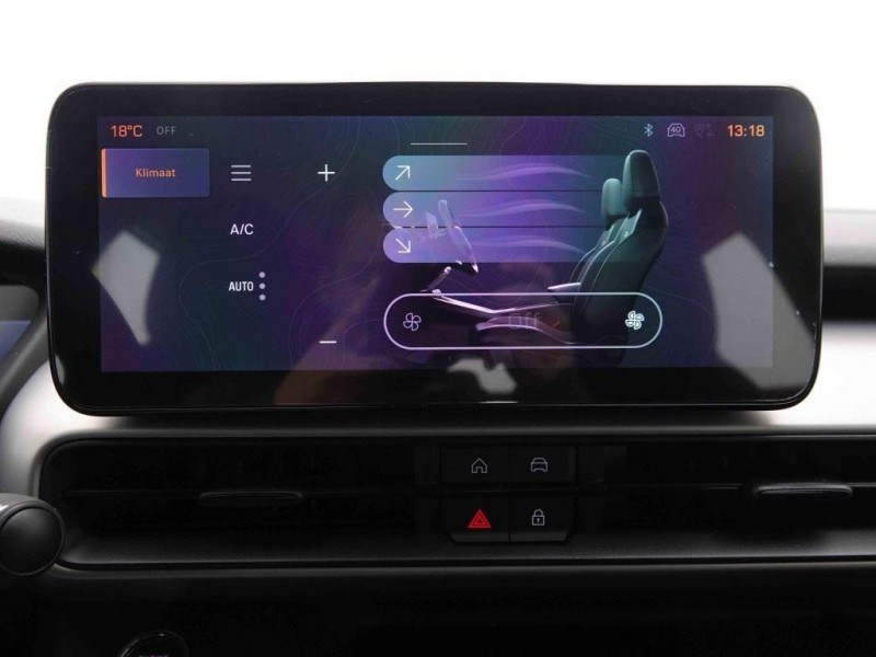 Photo 11 de l'offre de Jeep Avenger 1.2 MHEV 110 DCT6 Altitude à 27502€ chez Carlyss automobiles Vitré