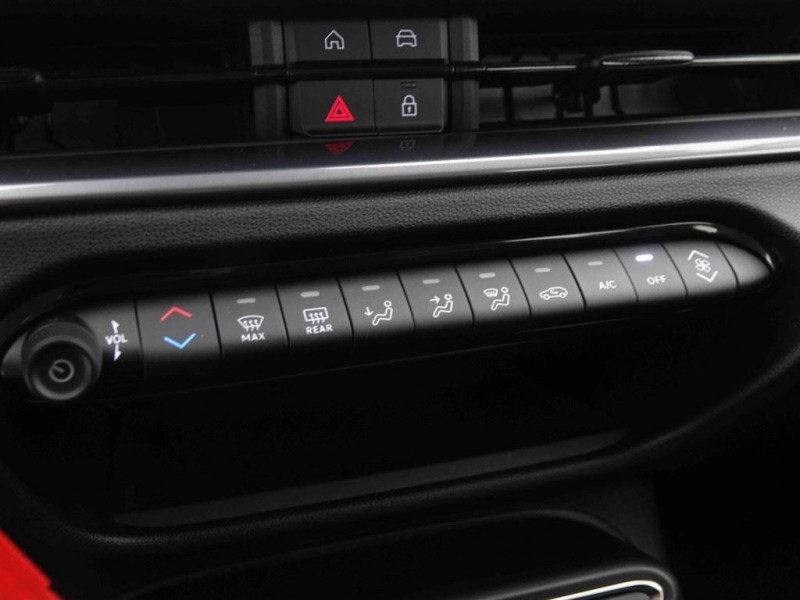 Photo 14 de l'offre de Fiat 600 1.2 HYBRID 110 DCT POP à 24798€ chez Carlyss automobiles Vitré