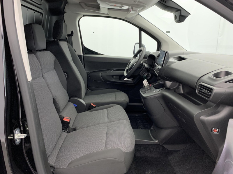 Photo 9 de l'offre de CITROEN BERLINGO VAN TAILLE XL 950KG BLUEHDI 130 S&S EAT8 à 24537€ chez Carlyss automobiles Vitré