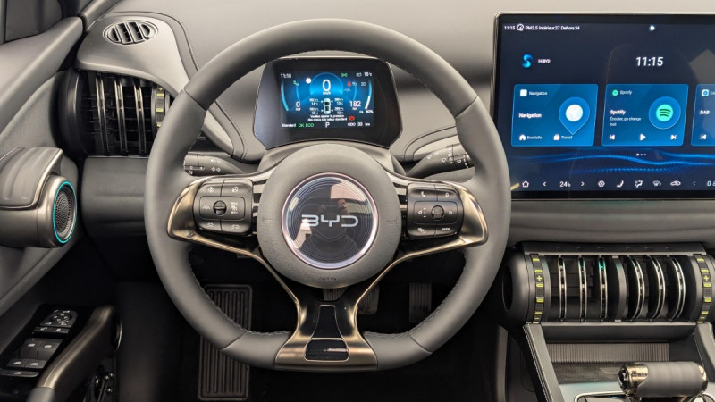 Photo 13 de l'offre de BYD ATTO 3 60,5 kWh 204 ch Design à 31498€ chez Carlyss automobiles Vitré