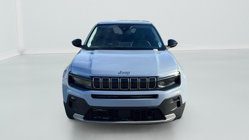 Photo 2 de l'offre de Jeep Avenger 1.2 Turbo T3 110 ch e-Hybrid BVR6 Summit à 26998€ chez Carlyss automobiles Vitré