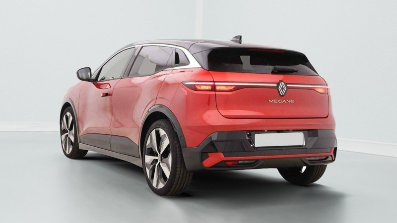 Photo 3 de l'offre de RENAULT Mégane 40 kWh E-TECH R130 Boost Charge à 24718€ chez Carlyss automobiles Vitré