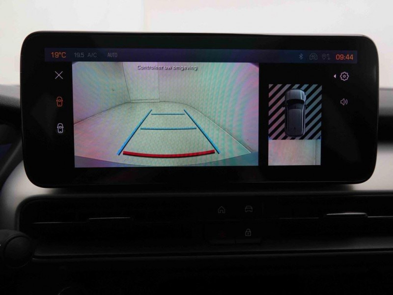 Photo 12 de l'offre de Jeep Avenger 1.2T e-Hybrid DCT Summit à 31469€ chez Carlyss automobiles Vitré