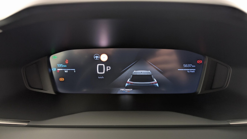 Photo 22 de l'offre de PEUGEOT 2008 Hybrid 136 e-DCS6 Allure à 23598€ chez Carlyss automobiles Vitré