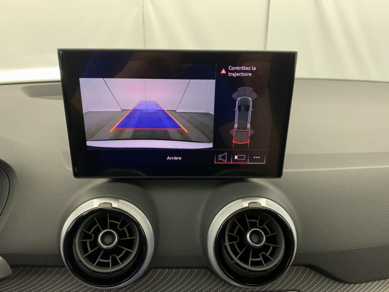 Photo 16 de l'offre de AUDI Q2 35 TFSI 150 S tronic 7 Design à 37098€ chez Carlyss automobiles Vitré