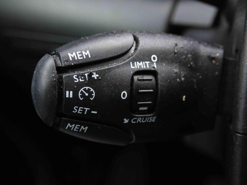 Photo 14 de l'offre de CITROEN C3 Aircross 1.2 T 130 EAT6 MAX à 19301€ chez Carlyss automobiles Vitré