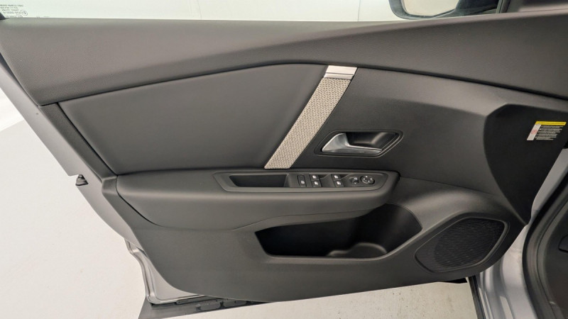 Photo 19 de l'offre de CITROEN C4 PureTech 130 S&S BVM6 Shine à 15804€ chez Carlyss automobiles Vitré