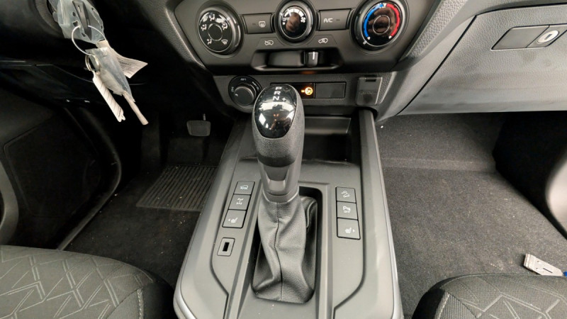 Photo 9 de l'offre de ISUZU D-MAX 1.9 4X4 SPACE CAB N60 B.B+  AT TO WORK à 46719€ chez Carlyss automobiles Vitré