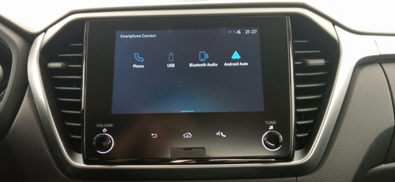 Photo 14 de l'offre de ISUZU D-MAX 1.9 4X4 SPACE CAB N60 B.B+  AT à 39109€ chez Carlyss automobiles Vitré