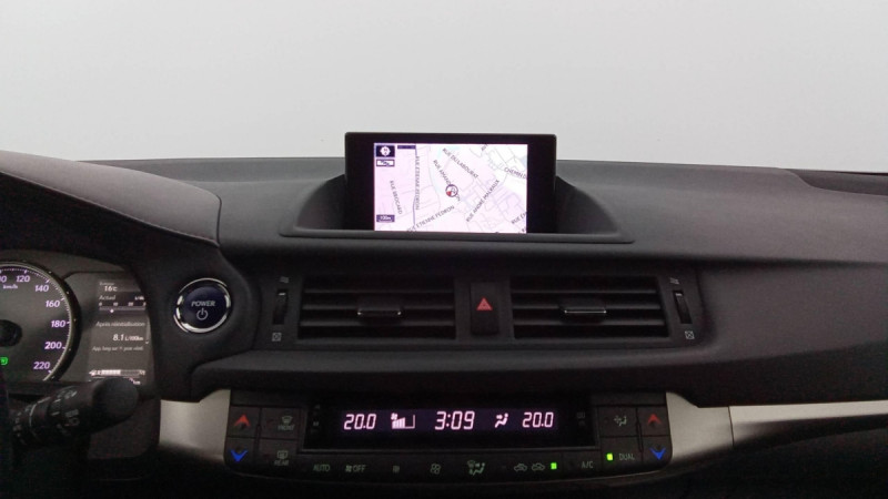 Photo 7 de l'offre de LEXUS CT 200H SPORT EDITION à 19598€ chez Carlyss automobiles Vitré