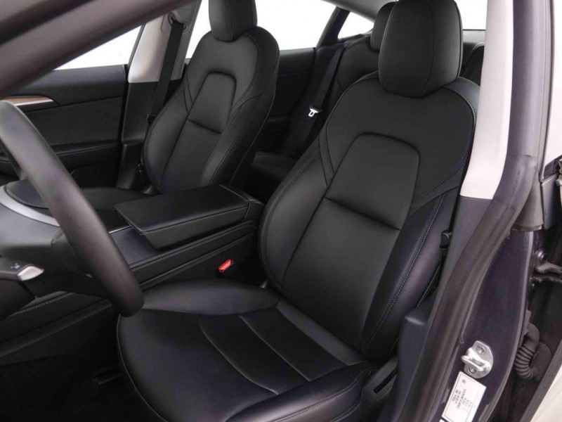 Photo 6 de l'offre de TESLA MODEL 3 78 kWh 512 AWD Performance Long Range à 38098€ chez Carlyss automobiles Vitré