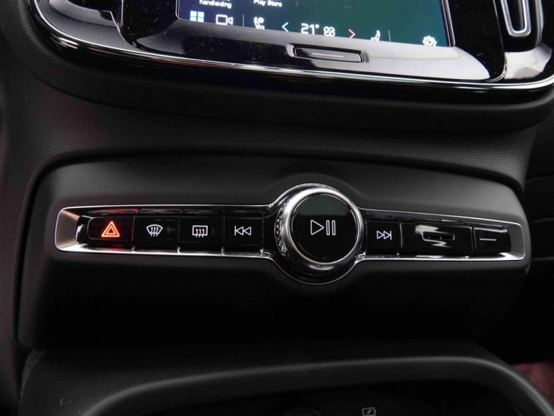 Photo 18 de l'offre de Volvo EC40 Recharge 238 Single Motor Plus à 43702€ chez Carlyss automobiles Vitré