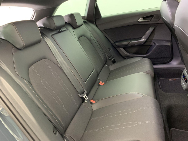 Photo 10 de l'offre de Cupra LEON Sportstourer eHybrid 204 ch DSG6 V à 33998€ chez Carlyss automobiles Vitré
