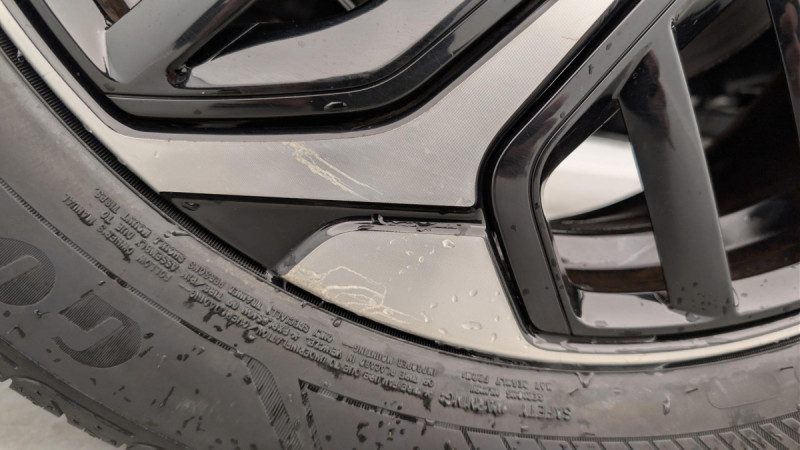 Photo 17 de l'offre de CITROEN C4 PureTech 130 S&S BVM6 Shine à 17846€ chez Carlyss automobiles Vitré