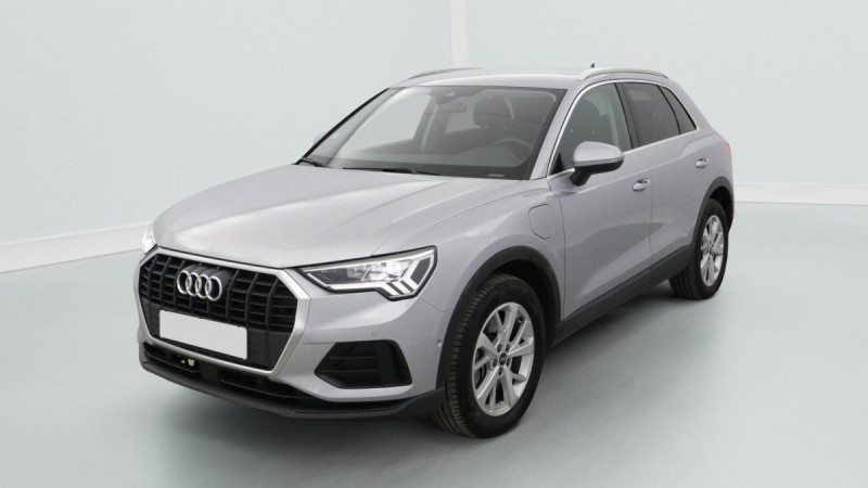 Audi Q3 45 TFSIe 245 ch S tronic 6 Design Hybride Gris clair Occasion à vendre
