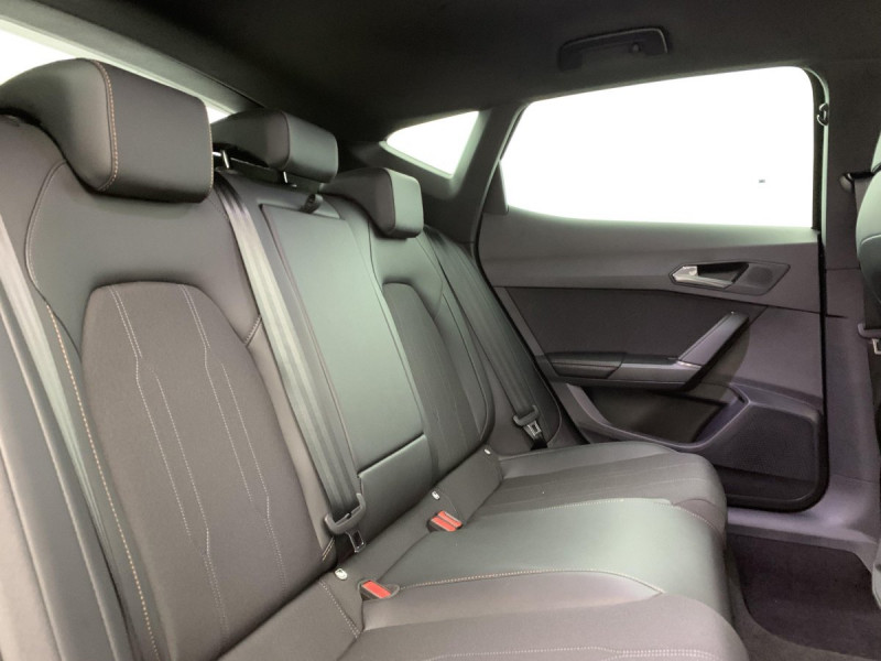 Photo 10 de l'offre de Cupra FORMENTOR NOUVEAU 1.5 ETSI HYBRID 150 CH DSG7 V à 32998€ chez Carlyss automobiles Vitré