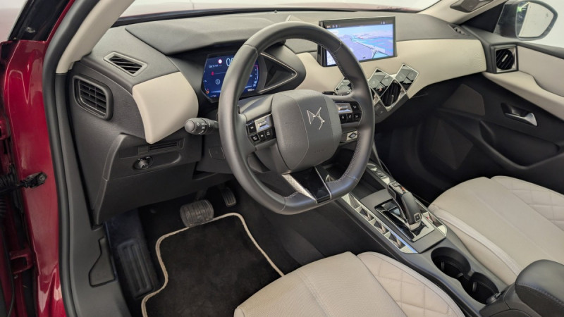 Photo 15 de l'offre de DS DS3 PureTech 130 EAT8 Esprit de Voyage à 24021€ chez Carlyss automobiles Vitré