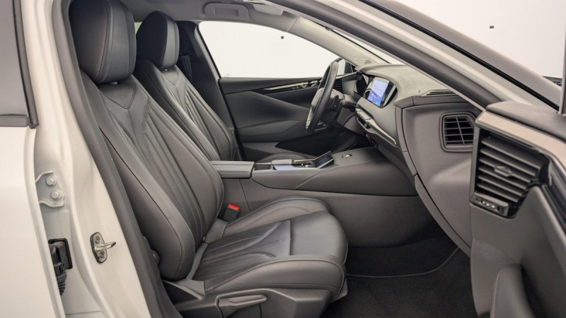 Photo 9 de l'offre de DS DS4 PureTech 130 EAT8 Rivoli à 22855€ chez Carlyss automobiles Vitré