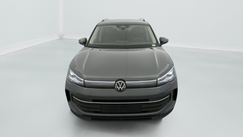 Photo 2 de l'offre de VOLKSWAGEN TIGUAN NOUVEAU 1.5 eTSI 150CV DSG7 LIFE PLUS à 39498€ chez Carlyss automobiles Vitré