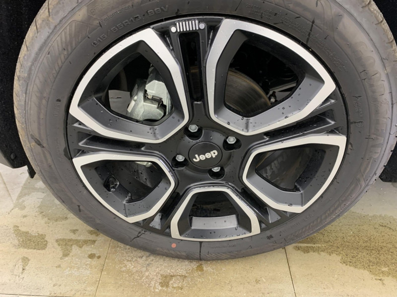 Photo 23 de l'offre de Jeep Avenger 1.2 Turbo T3 100 ch Summit à 23998€ chez Carlyss automobiles Vitré