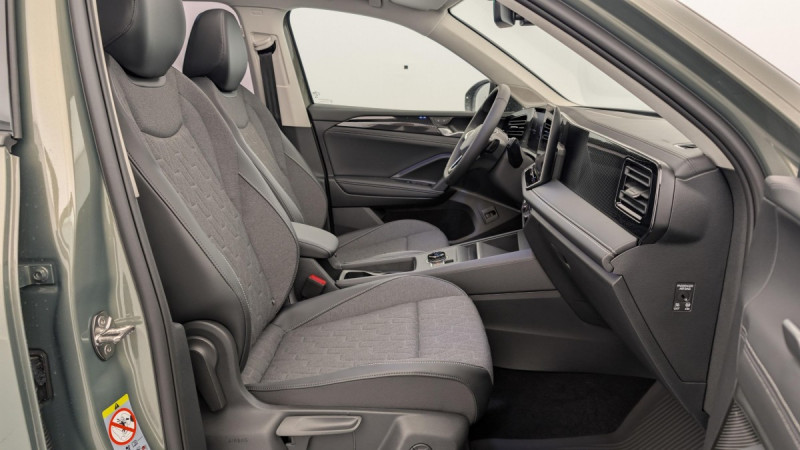 Photo 9 de l'offre de VOLKSWAGEN TIGUAN NOUVEAU 1.5 eTSI 150CV DSG7 LIFE PLUS à 39998€ chez Carlyss automobiles Vitré