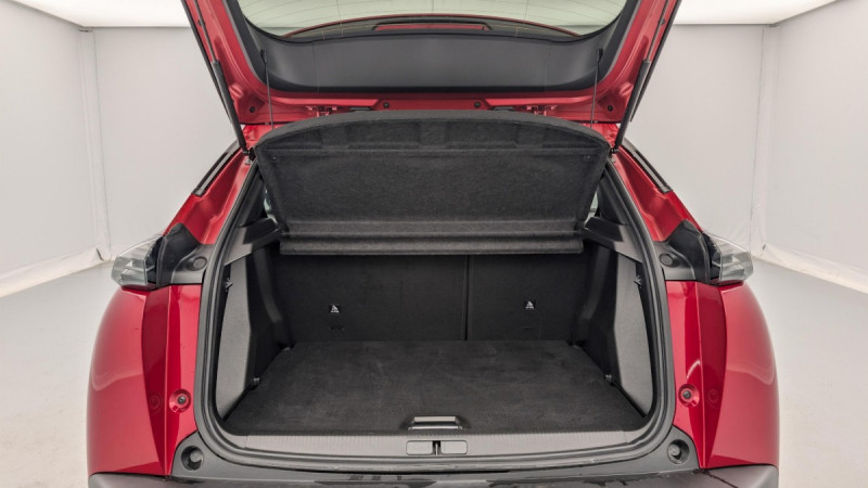 Photo 11 de l'offre de PEUGEOT 2008 Hybrid 136 e-DCS6 Allure à 23628€ chez Carlyss automobiles Vitré