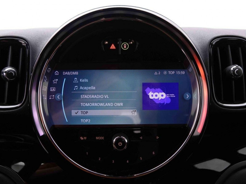 Photo 12 de l'offre de Mini Countryman SE 1.5 PHEV Steptronic AWD Business Edition+Leather+LED+Navi à 28398€ chez Carlyss automobiles Vitré