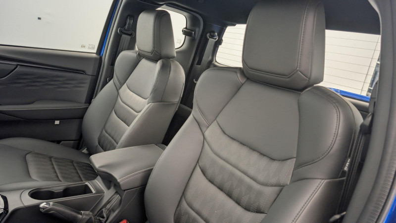 Photo 16 de l'offre de ISUZU D-MAX 1.9 4X4 SPACE CAB N60 NSPORT  AT à 45846€ chez Carlyss automobiles Vitré