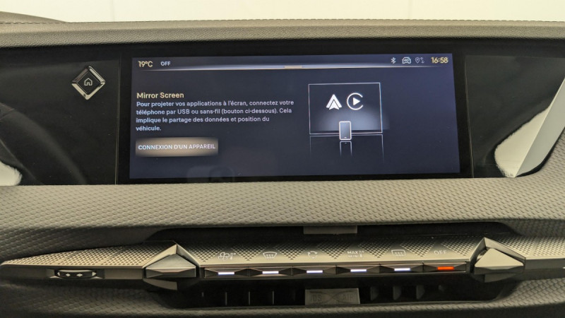 Photo 19 de l'offre de DS DS4 PureTech 130 EAT8 Rivoli à 22862€ chez Carlyss automobiles Vitré