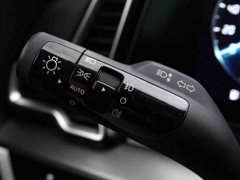 Photo 22 de l'offre de KIA SPORTAGE 1.6T-GDi HEV 215 GT-Line à 38906€ chez Carlyss automobiles Vitré