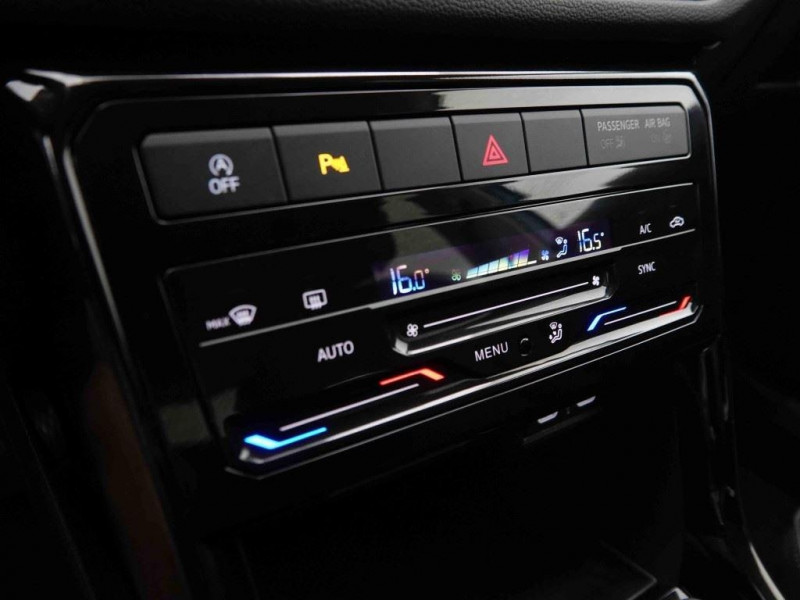 Photo 13 de l'offre de VOLKSWAGEN T-cross 1.0TSI 115 Life à 24032€ chez Carlyss automobiles Vitré