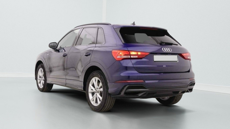 Photo 3 de l'offre de AUDI Q3 45 TFSie PHEV S-Line à 37142€ chez Carlyss automobiles Vitré