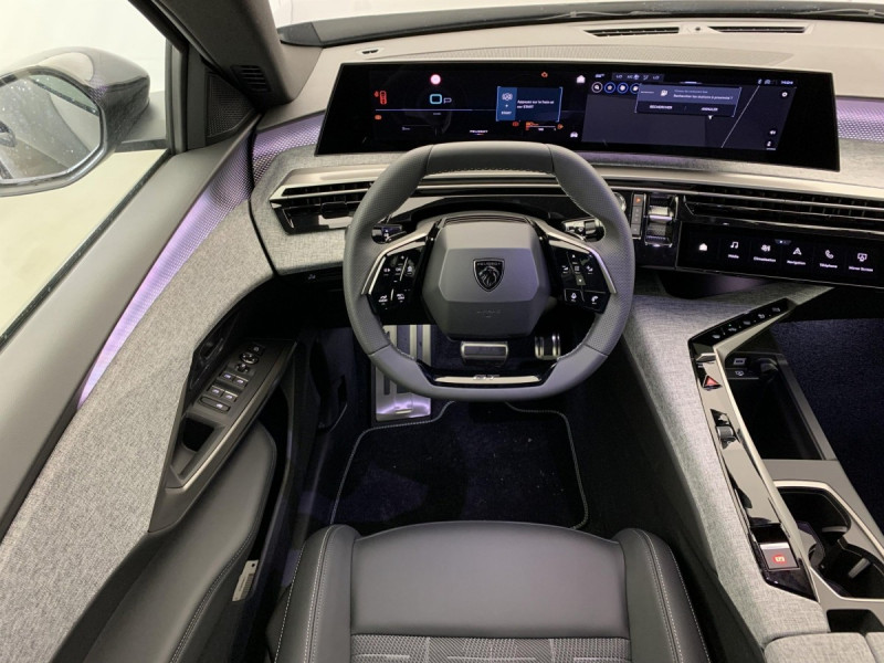 Photo 13 de l'offre de PEUGEOT 3008 Hybrid 145 e-DCS6 GT à 32958€ chez Carlyss automobiles Vitré